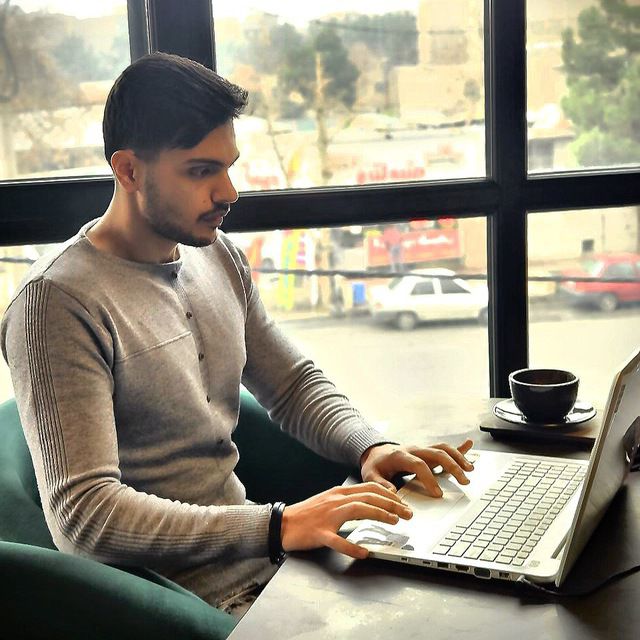 محمد اسفندیاری
